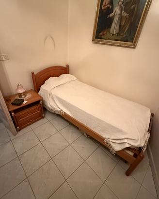 Arredo stanzetta, letto ed armadio