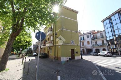 3 LOCALI A POGGIO MOIANO