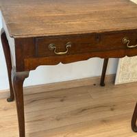 Scrivania antica in legno massello