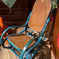 Sedia a dondolo in legno