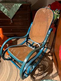 Sedia a dondolo in legno