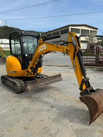 Escavatore JCB 8025
