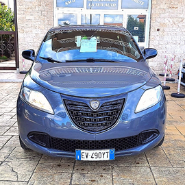 Lancia Ypsilon 1.2 benzina neopatentati