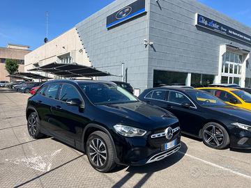 MERCEDES-BENZ GLA 180 d Automatic Business Da Ve