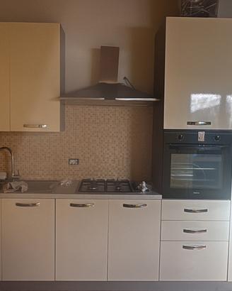 cucina usata forno nuovo