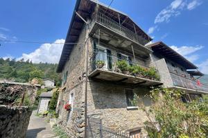Casa indipendente di 127 m² con 3 locali a Civo