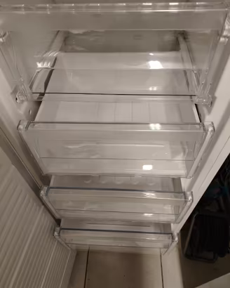 Congelatore no FROST Whirlpool 220 LT