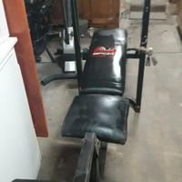 panca attrezzi palestra