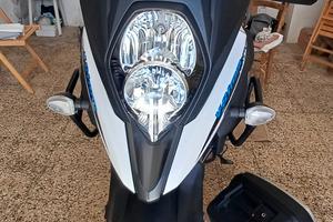 moto Suzuki V Strom 650