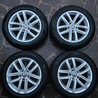 Cerchi Volkswagen Hita 16" con gomme Pirelli 4S