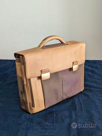 Piquadro borsa computer 15 pollici - beige/sabbia