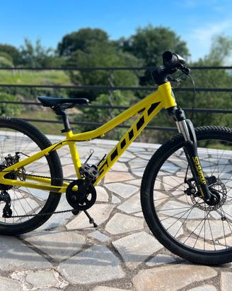 Scott Scale 24”
