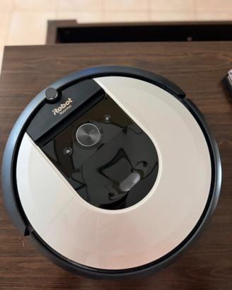 iRobot Roomba i7+ con Clean Base autosvuotante