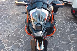 KTM 1290 Super Adventure 