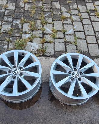 cerchi in lega golf 7. usati. da 17 pollici. 