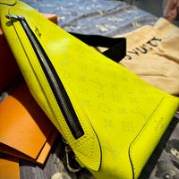 Borsello Louis Vuitton Avenue fluo giallo Monogram