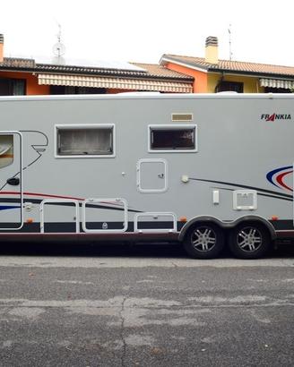 Motorhome frankia letti gemelli