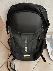 Zaino moto GIVI – usato pochissimo