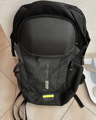 Zaino moto GIVI – usato pochissimo