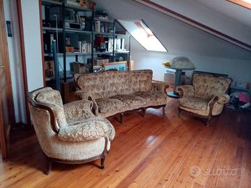 Divano e due poltrone  anni    70