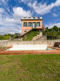 Villa di 530 m² con più di 5 locali e box auto a R