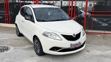 Lancia Ypsilon 1.2 69 CV 5 porte Platinum