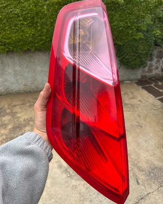 Faro Fanale Posteriore SINISTRO Fiat Grande Punto