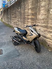 Yamaha Aerox 