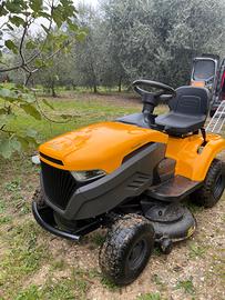 Trattorino tagliaerba