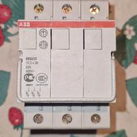 Abb sezionatore portafusibili 3p 32a 400v