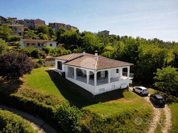 VILLA SINGOLA A COLLEVECCHIO