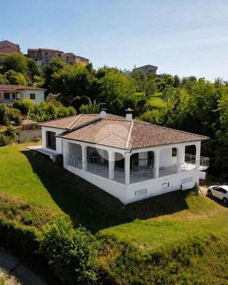 VILLA SINGOLA A COLLEVECCHIO