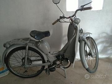 Innocenti Lambretta d'epoca con libretto originale