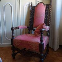 Poltrona "Trono" in legno intagliato