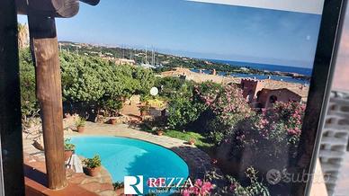 Villa di 328 m² con più di 5 locali a Arzachena