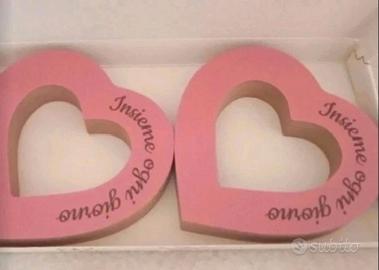 Porta tovaglioli in legno a cuore 