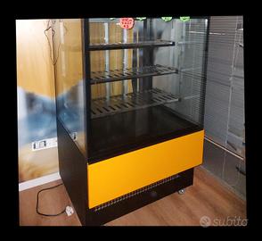 Vetrina ventilata calda