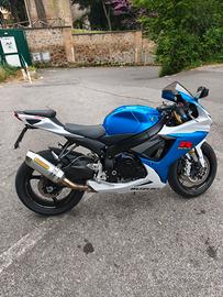 Suzuki GSX r 750