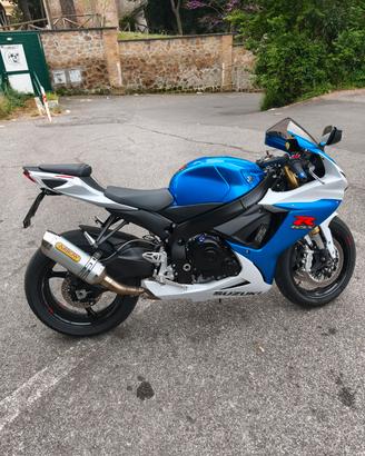 Suzuki GSX r 750