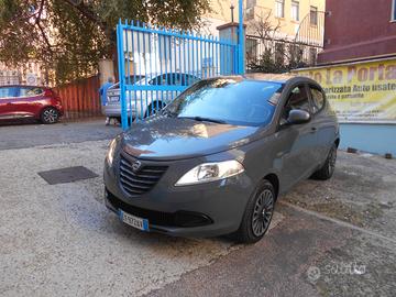 Lancia Ypsilon 1.2 69 CV 5 porte Elefantino