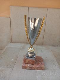 coppa trofeo anni 70 con sottofondo marmo pregiato