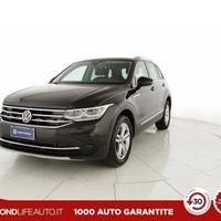 Volkswagen Tiguan 2.0 tdi scr Elegance 4motio...