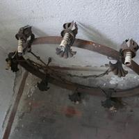 Lampadario in ferro battuto rustico a 6 luci