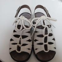 sandali bassi in pelle