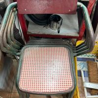 Tavolo con Sedie da esterno