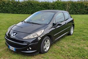 Pegeot 207 