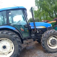 Trattore New Holland TD5050