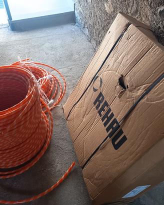 RISCALDAMENTO A PAVIMENTO REHAU RAUTHERM SPEED k