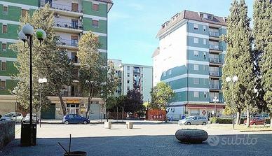 SINGOLE FEMMINILI COMODE E SPAZIOSE-COMMENDA centr