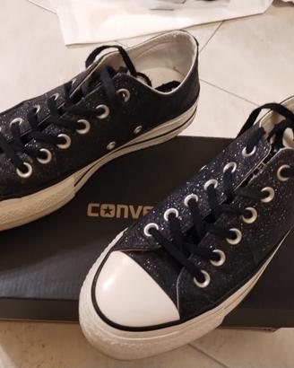 Scarpe Converse colore nero
